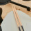 1Paire Baguettes Bois Rouge Manche Ergonomique Stable 5
