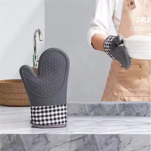 Silicone Insulating Gloves Anti-Scalding in High-Temperature Kitchen Kitchen Baking Gloves 1