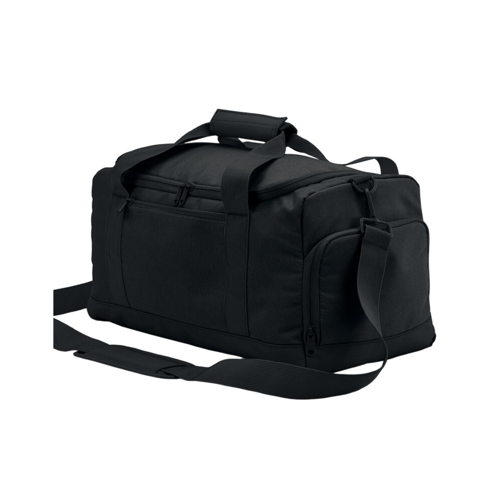Bagbase Plain Training 20L Holdall - Black - Image 2