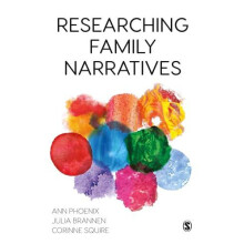 Researching Family Narratives by Corinne Squire Paperback Book