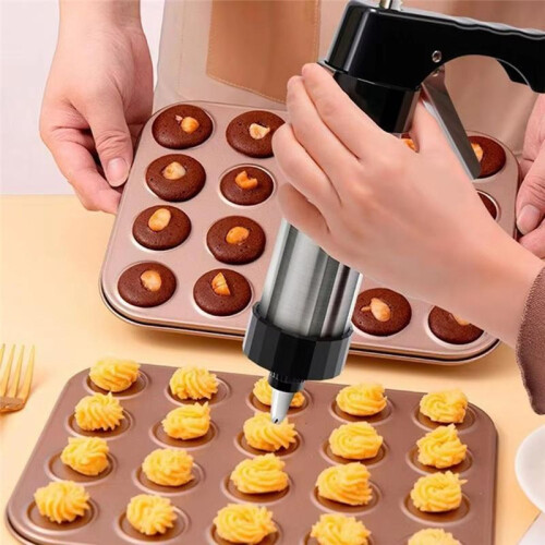 Cookie Press Set Cooking Making Kit Mold Kit Spritz Cookie Press Baking Tool with 13 Discs 8 Icing Tips for Home Baking 2