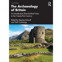 The Archaeology of Britain Paperback Book