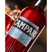 Campari 70cl 25 ABV Bitter Aperitif The Heart of the Negroni