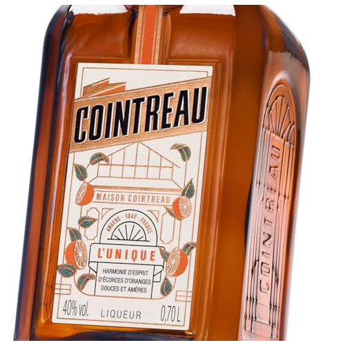 Cointreau Triple Sec, Orange Liqueur, 70cl 2