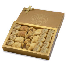 Chateau de Mediterranean Baklava Selection - 300 g | Contains Approx 24 Pieces | Delicious Filo Pastry Filled with Assorted Nuts