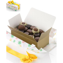Ballotin of Belgian luxury pralines 250 g, packaged as a gift with yellow ribbon. No preservatives. Premium Belgian chocolate.