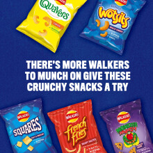 Walkers Wotsits Giants Sweet & Spicy Snacks Crisps 130g