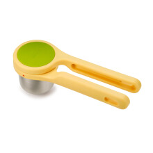 Joseph Joseph Helix Citrus Press - easy twist lemon/lime squeezer