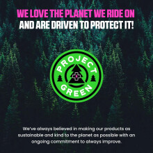 Muc-Off Helmet Visor & Goggle Cleaner - pH Neutral Glasses Cleaner Spray - Solvent-Free and Biodegradable - Safe for All Lenses and Goggles - 250ml