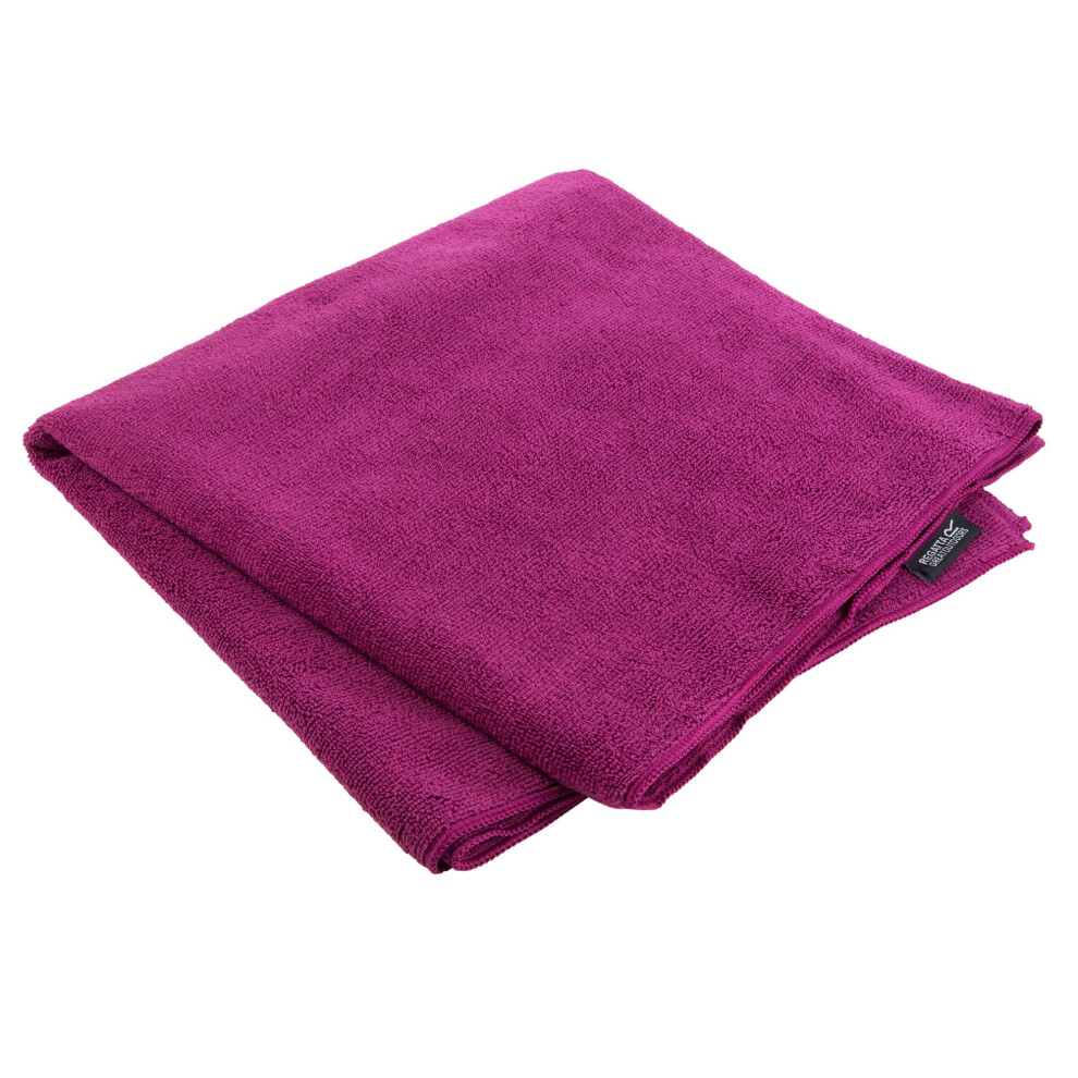 Regatta (One Size, Cerise) Great Outdoors Lightweight Giant Compact Travel Towel Dark