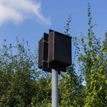 Pole Mounted Roost Maternity Double Box with 5m pole - Plywood/Ceramic - L13 x W26 x H49 cm