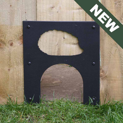 Eco Hedgehog Hole Plate - Polyethylene/Plastic - W23 x H26 cm 1