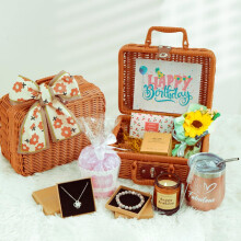 Birthday Gifts for Her,Unique Birthday Basket Gifts for Women Mum Sister Friend Daughter Wife Teacher