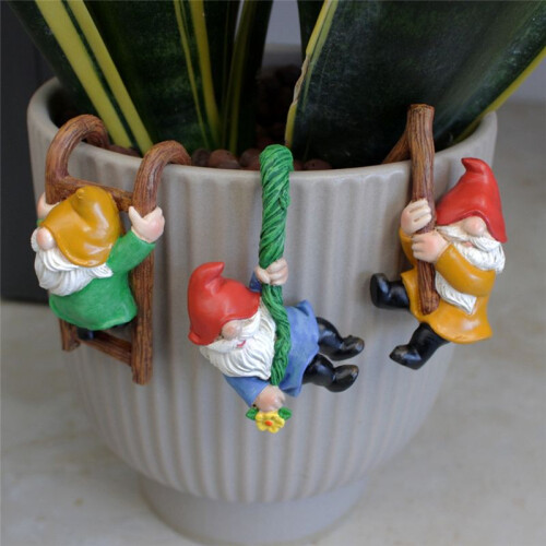Dwergenset, Drie en Drie Klimladderornamenten, Bloempothangerdecoraties 1