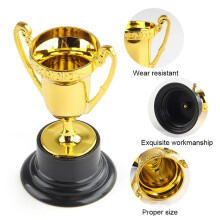 Plastic Trofeeën, Gouden, Zilveren en Bronzen Speelgoedtrofeeën, Rekwisieten voor Sportprijzen, Speelgoedornamenten en -Decoraties