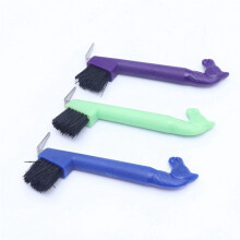 3Pieces Horse Hoof Pick Brush with Long Handle, Portable Hoofpick, Random Colors