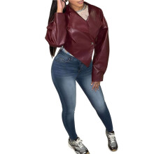 Kurze Lederjacke für Damen, Kunstleder, Unregelmäßiger Saum, Reverskragen, Lange Ärmel, Burgunderrot Weinrot M