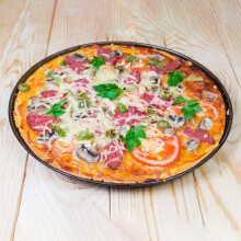 Set of 6 Pizza Plates, Round Pizza Plates, Diameter 20 Cm,Steel Pizza Pan, Non-Stick Coating, Non-Toxic & Easy to Clean