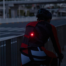OLIGHT Lanterna Oclip Pro EDC, 500 Lúmens, Recarregável Via USB-C, Magnética, À Prova D'Água para Uso Interno e Externo