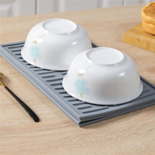 Creamy White Foldable Tri-Fold Tableware Drying Mat Silicone Draining Mat for Kitchen Counters 2
