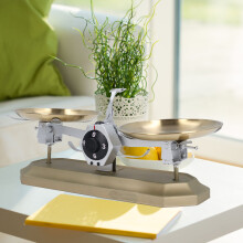 Retro Iron Balance Scale Decor - 31x14x16cm Stress Relief Ornament