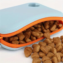 Portable Silicone Dog Treat Bag - Pet Snack Pouch for Training and Walking,Pet Accessories for Outdoor Use Light