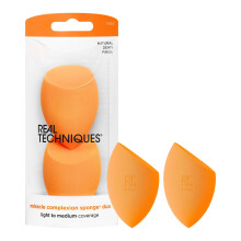Real Techniques Miracle Complexion Sponge for Liquid & Cream Makeup, 3-Point Design for Seamless Application, Streak-Free Natural Dewy Finish,