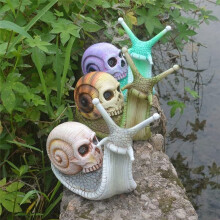 Halloween Skull Snail, Skull Sculpture, Home Decor Resin Crafts Outdoor Yard Decoration Skull Art Sculpture Ornament A