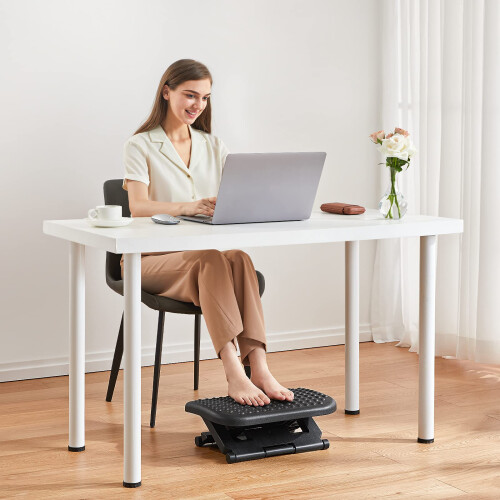 HUANUO Adjustable Under Desk Footrest 1
