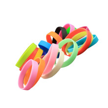 75Stk Silikon Kinderarmbänder Bunt Komfortabel Für
