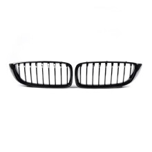Par de Grades Dianteiras em Formato de Rim para  M4 F32 F33 F36 F82 F83 2014-2020, Preto Brilhante