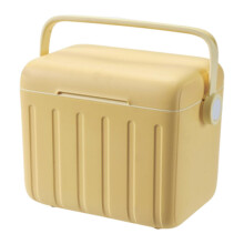 Boîte isotherme jaune pour extérieur, idéale pour conserver la chaleur ou le froid.