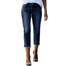 Damjeans med raka ben i mörkblå stretchdenim med capri-mönster
