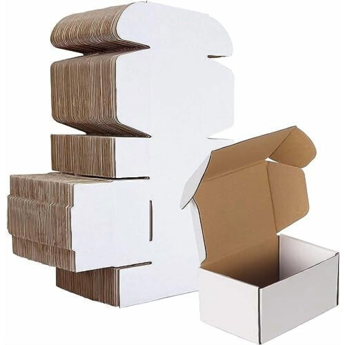 Conjunto de 50 caixas de papelão ondulado para envio, medindo 6x4x3 polegadas.