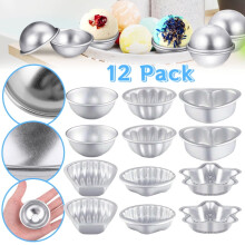 Set mit 12 Metall-Badebombenformen in 6 verschiedenen Formen
