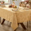 Toalha de mesa retangular de tecido damasco com estampa de folhas douradas de outono para o Dia de Ação de Graças, 60x144 polegadas. 1