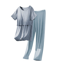 Conjunto de pijama de lactancia y maternidad para mujer de tallas grandes. Blusa de manga corta con cuello redondo, color liso y sujetador
