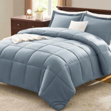 Dekbedset voor een tweepersoonsbed (Queen size) in grijsblauwe microvezel