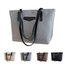 Bolsa tote feminina de lona com alça de couro preta