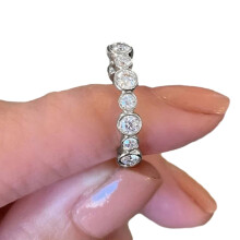 Bague de mariage pour femme en zircone cubique taille ronde, anneau complet, cadeau idéal pour fiançailles, Saint-Valentin ou anniversaire.