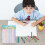 Conjunto de 12 marcadores de texto em tons pastel com design retangular. 1