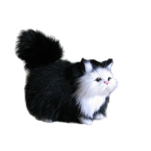 Peluche chat noir aux coutures détaillées
