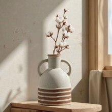 Vază rustică din ceramică, pictată manual în stil boho