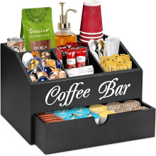 Kaffebararrangør i tre med skuff for kapsler og