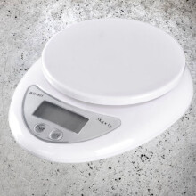 Bilancia elettronica da cucina bianca con funzione tara