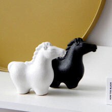 Keramik-Pferdefiguren-Set (2 Stück)