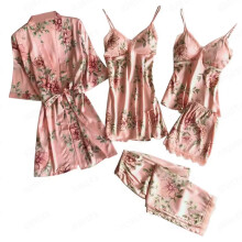 Dames 4-delige pyjamaset met bloemenprint, bestaande uit een jurk, short en badjas.