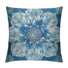 Mandala sierkussenhoes met blauw lotusontwerp
