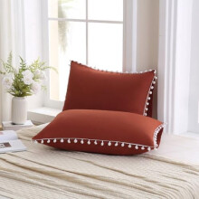 Tiilenpunaiset pom pom -tyynynpäälliset, king size, 2 kpl