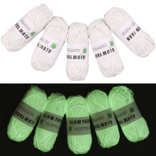 5 rollen glow-in-the-dark garen (58 yards per rol), zacht, lichtgevend haak- en breigaren voor doe-het-zelfprojecten en kleding – geschikt voor